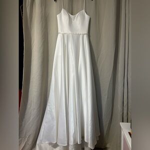 Elegant White Wedding Dress with Spaghetti Straps